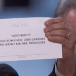 Un despiste salva la gala de los Oscars 2017